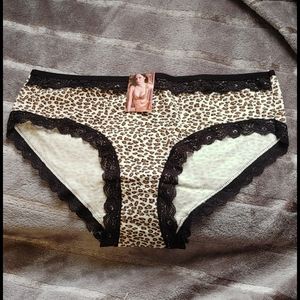 Leopard panties Size XL